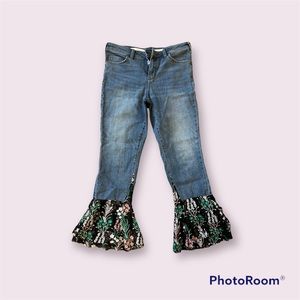 Pilcro Ankle Lace Cuff Jeans